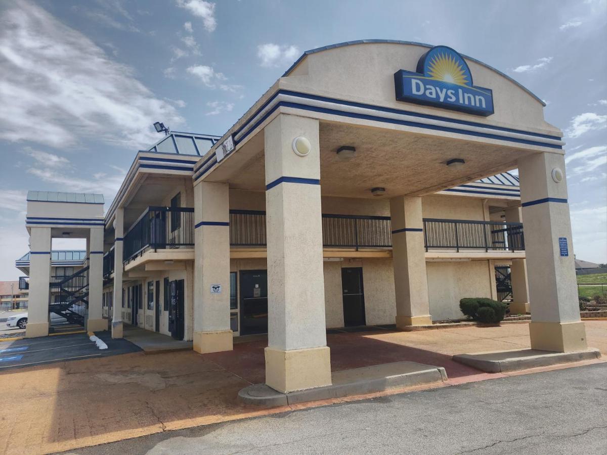 俄克拉荷马城西温德姆戴斯酒店 奧克拉荷馬 外观 照片